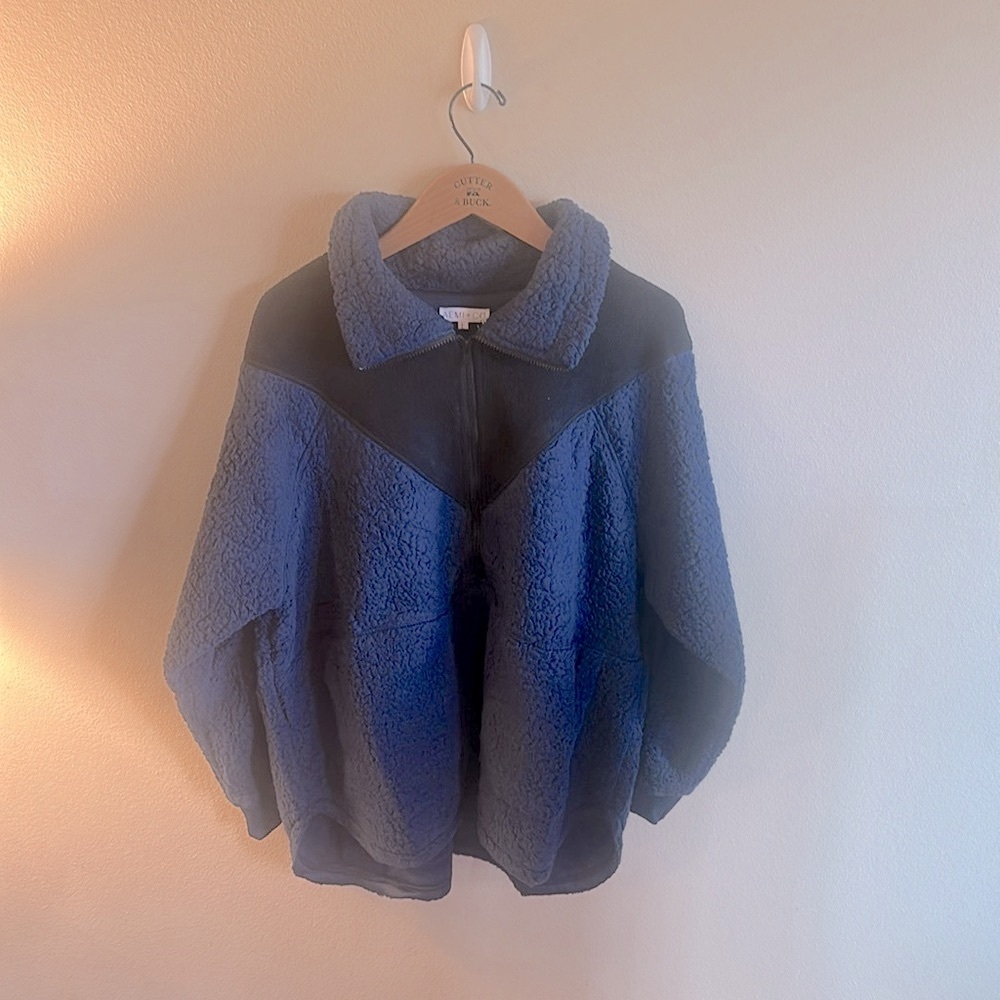 AEMI+CO Two Tone Half Zip Sherpa Sweatshirt Navy Pockets Womens Size Large - Picture 4 of 12